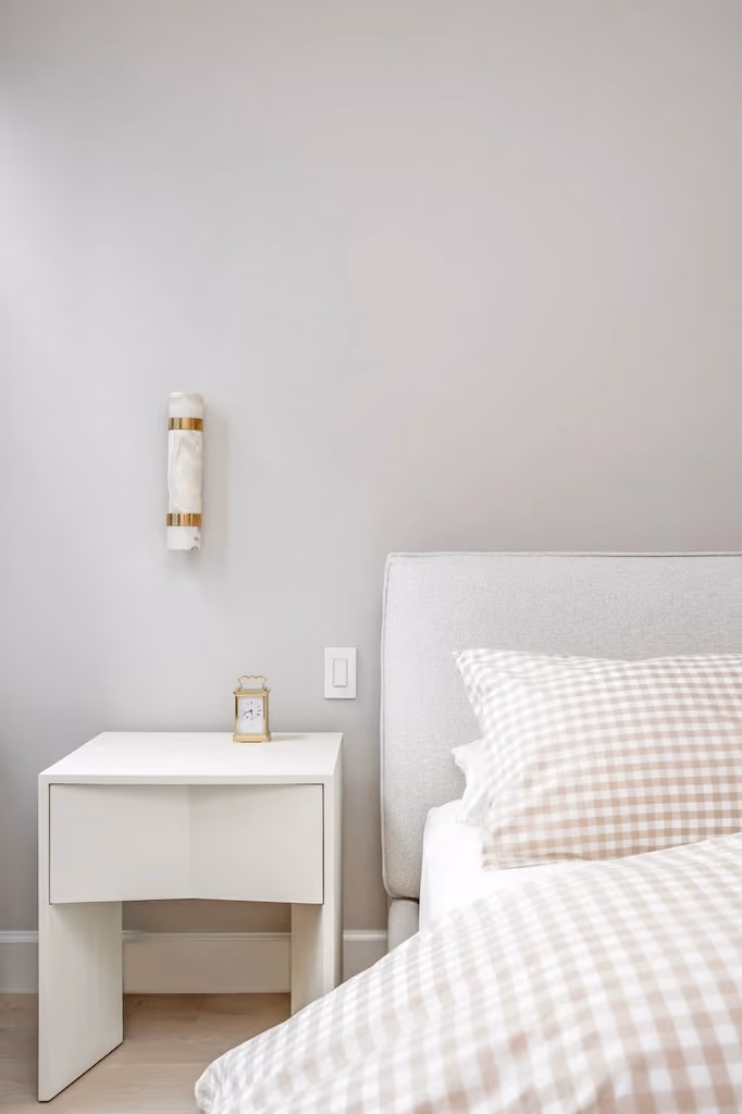 Renovated interior of a co-op loft at 335 Greenwich Street in Tribeca, Manhattan, by Gallery KBNY (continued view 6)