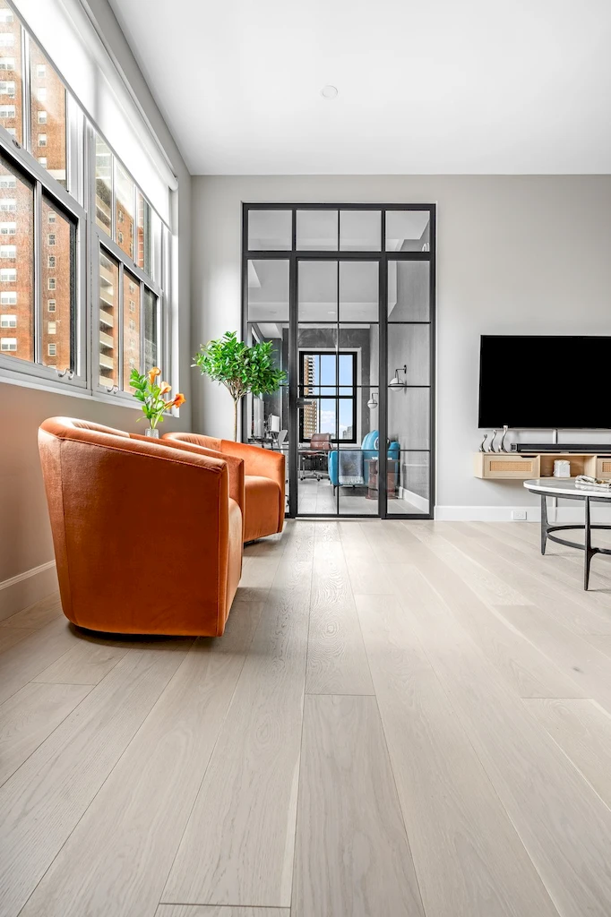 Renovated interior of a co-op loft at 335 Greenwich Street in Tribeca, Manhattan, by Gallery KBNY (view 14)