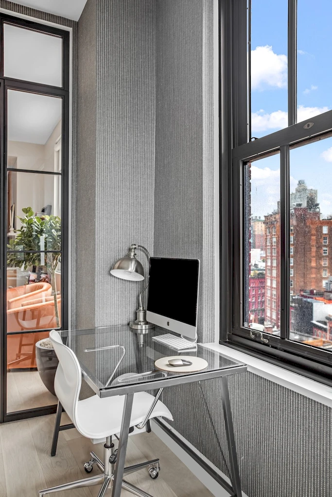 Renovated interior of a co-op loft at 335 Greenwich Street in Tribeca, Manhattan, by Gallery KBNY (view 18)