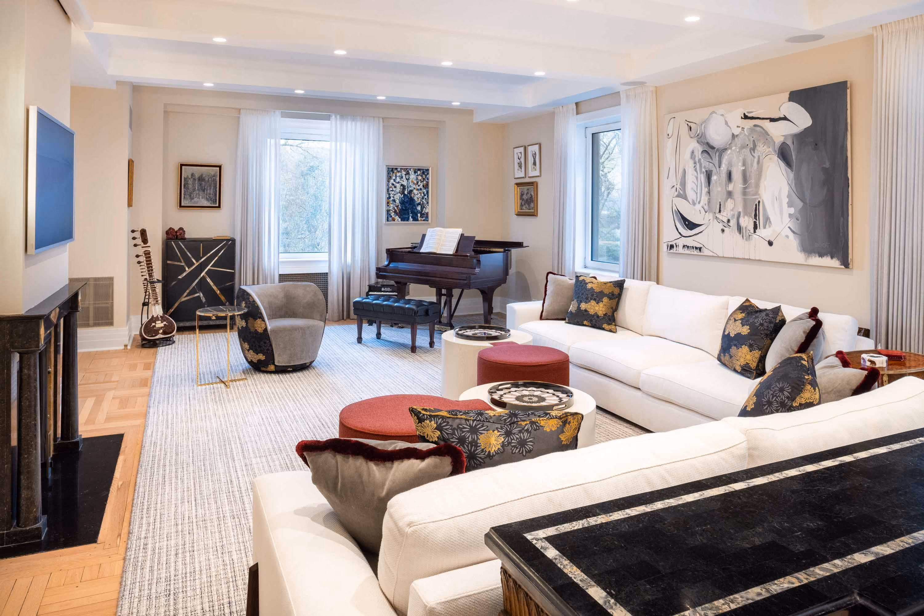 Renovated interior of a pre-war co-op at 1035 Fifth Avenue on the Upper East Side, Manhattan, by Gallery KBNY (view 2)