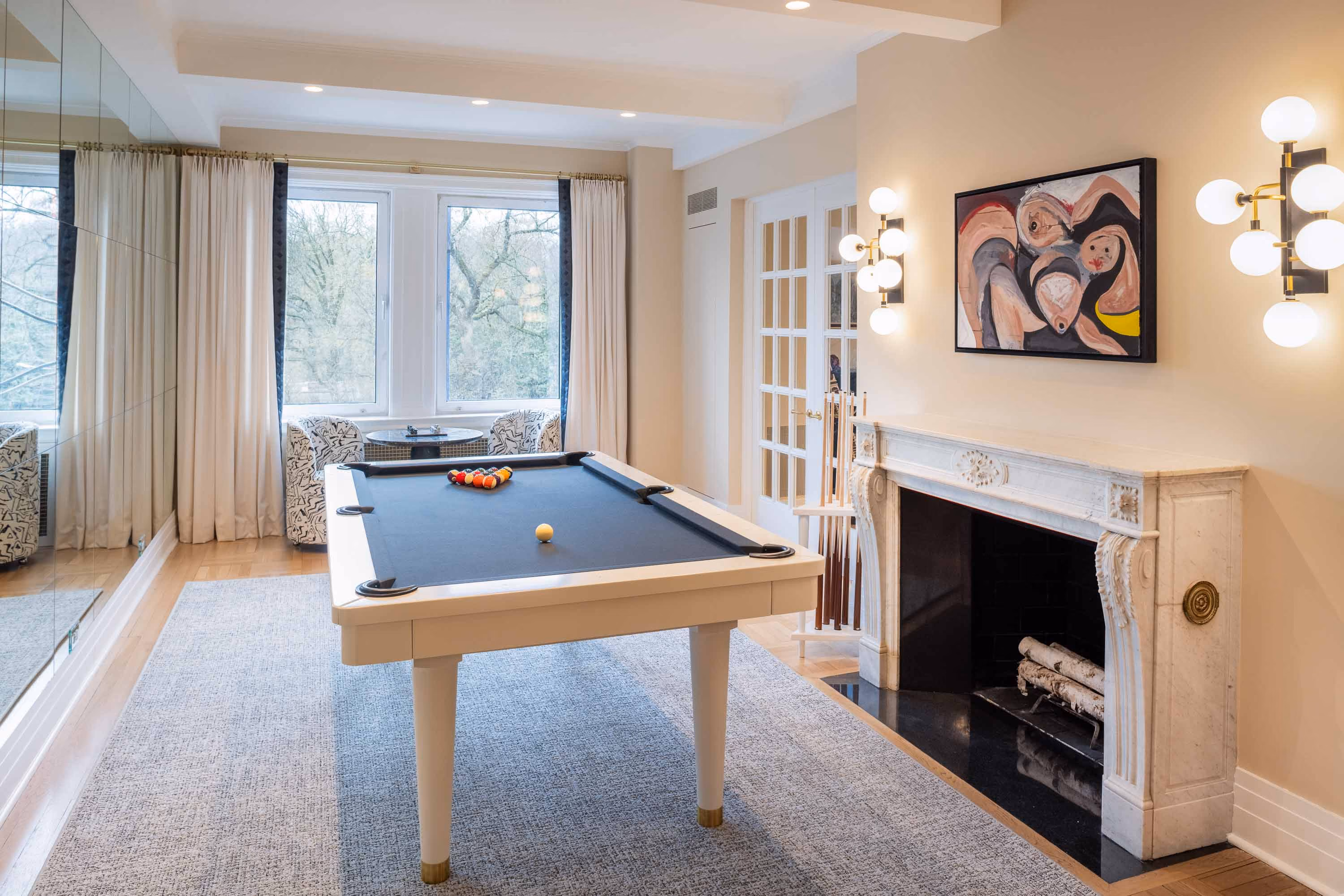 Renovated interior of a pre-war co-op at 1035 Fifth Avenue on the Upper East Side, Manhattan, by Gallery KBNY (view 5)