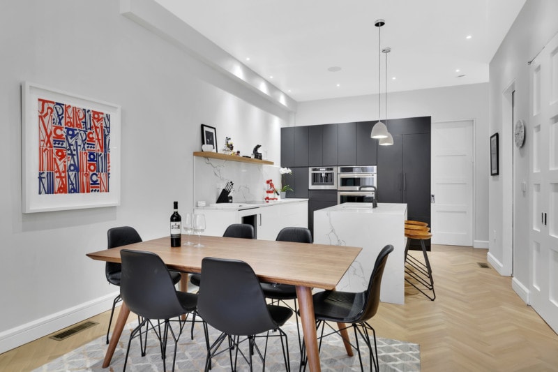 Renovated interior of a landmarked townhouse at Hudson Square, Manhattan, by Gallery KBNY (view 1)