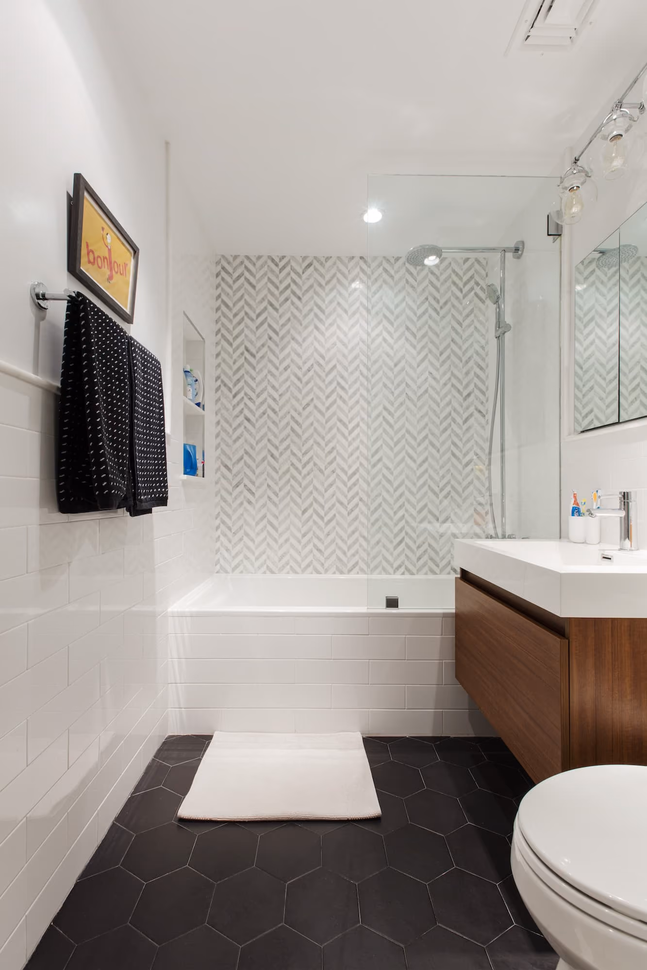 Renovated interior of a pre-war condo kitchen and bathroom at 61 Carroll Street in Carroll Gardens, Brooklyn, by Gallery KBNY (view 9)
