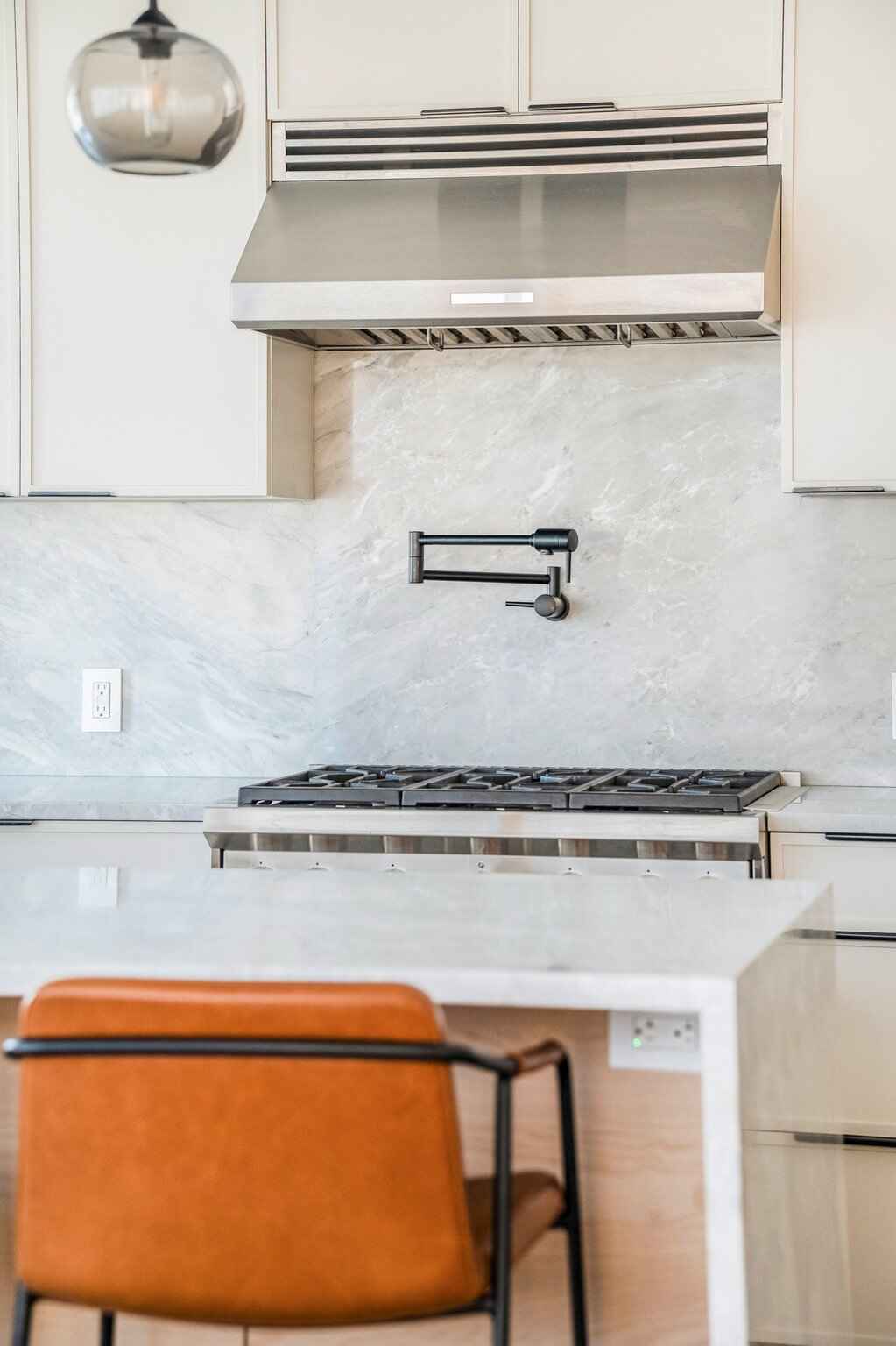Renovated interior of a post-war condo at The Coronado at 155 West 70th Street in Lincoln Square, Manhattan, by Gallery KBNY (view 8)