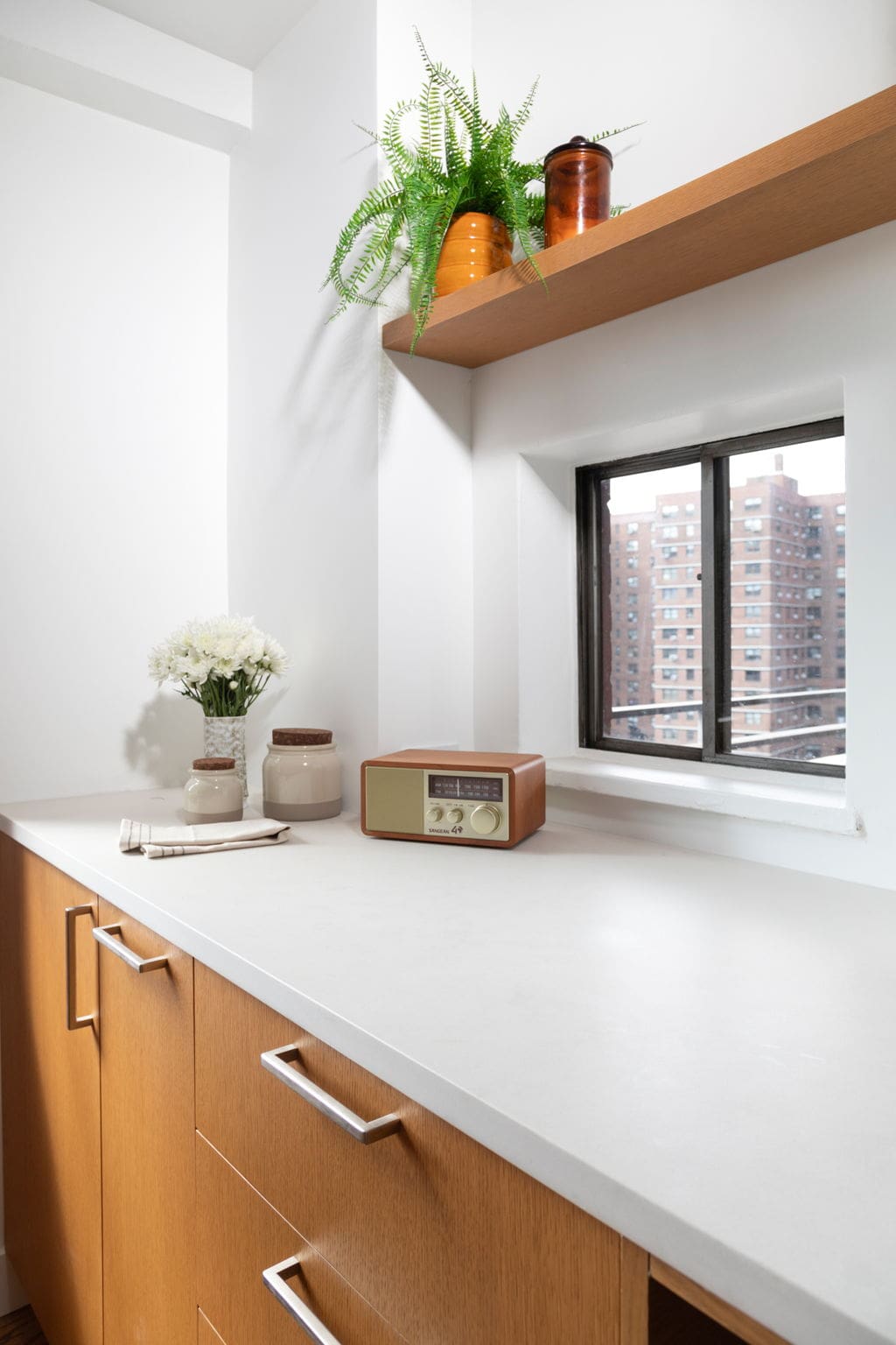 Renovated interior of a post-war co-op at 413 Grand Street on the Lower East Side, Manhattan, by Gallery KBNY (view 10)