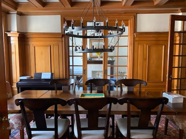 Renovated interior of a pre-war classic eight co-op at The Manchester at 255 West 108th Street on the Upper West Side, Manhattan, by Gallery KBNY (view 2)