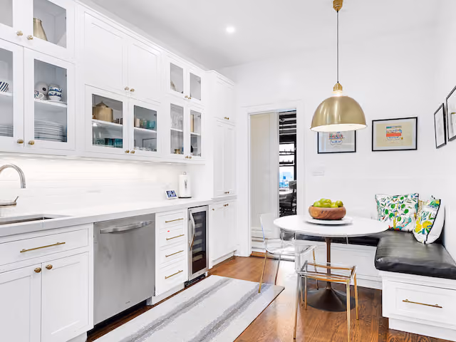 Renovated interior of a pre-war classic eight co-op at The Manchester at 255 West 108th Street on the Upper West Side, Manhattan, by Gallery KBNY (view 5)
