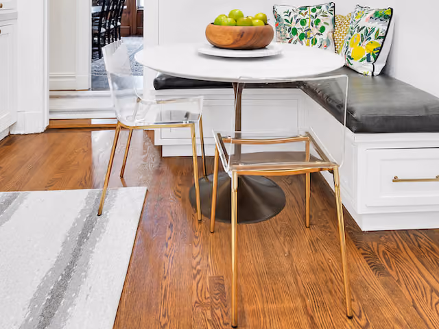Renovated interior of a pre-war classic eight co-op at The Manchester at 255 West 108th Street on the Upper West Side, Manhattan, by Gallery KBNY (view 7)