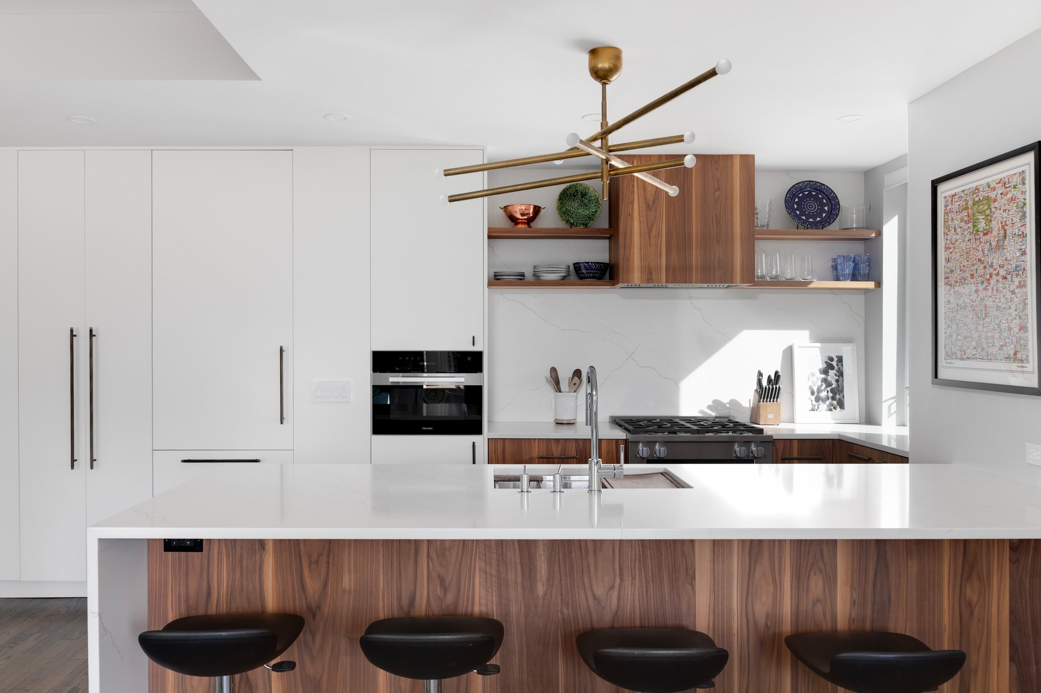 Renovated interior of a post-war co-op at The Brevard at 245 East 54th Street in Midtown East, Manhattan, by Gallery KBNY (view 6)