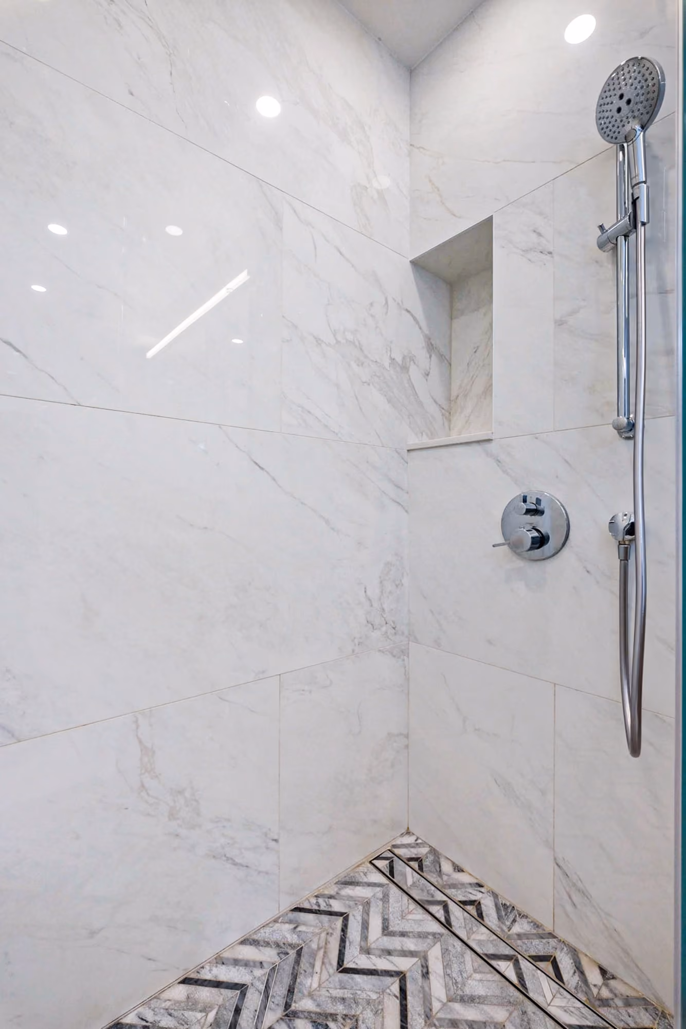 Renovated interior of a condo at The Gotham at 170 East 87th Street in Carnegie Hill, Manhattan, by Gallery KBNY (view 11)