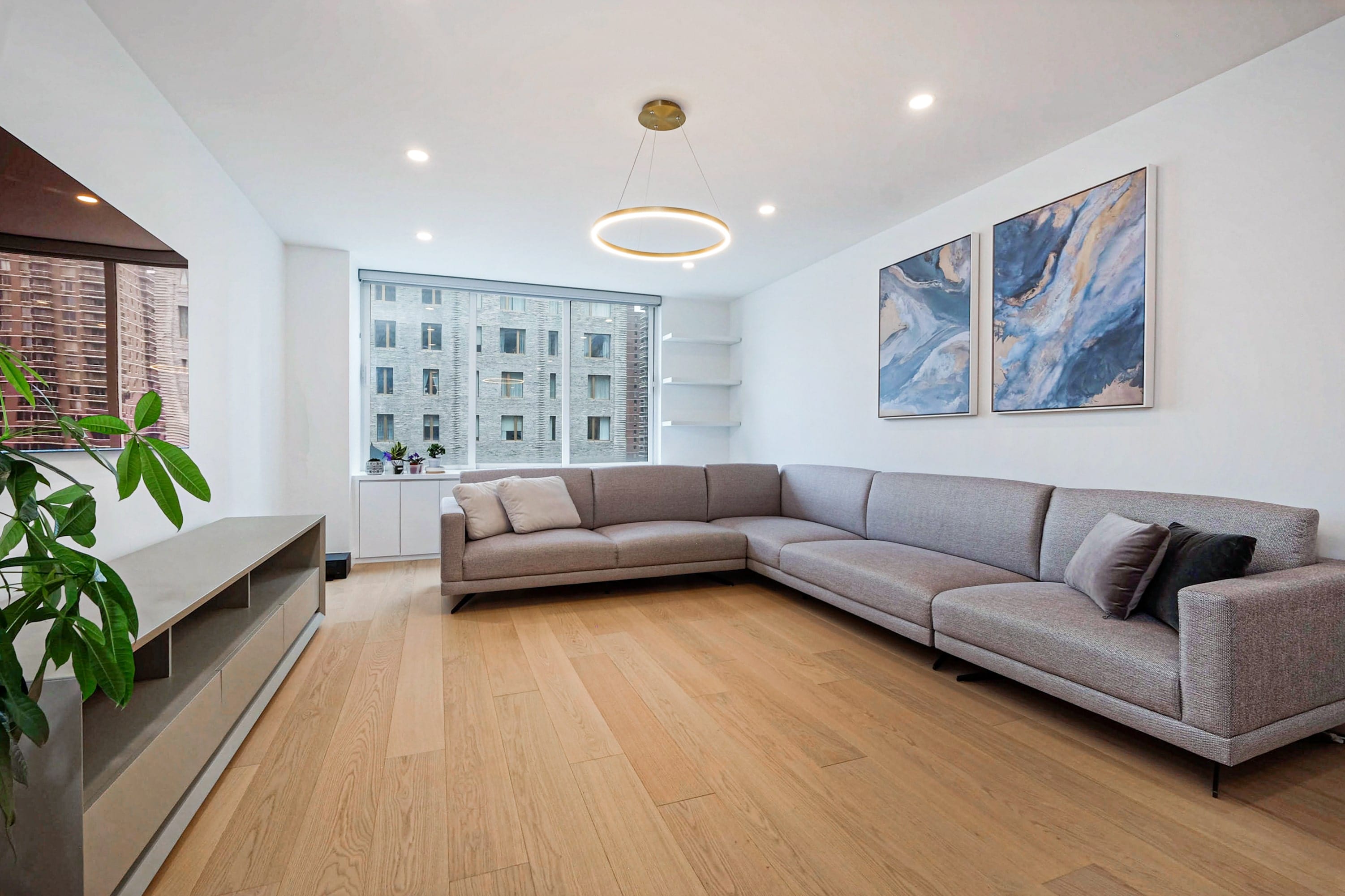 Renovated interior of a condo at The Gotham at 170 East 87th Street in Carnegie Hill, Manhattan, by Gallery KBNY (view 1)