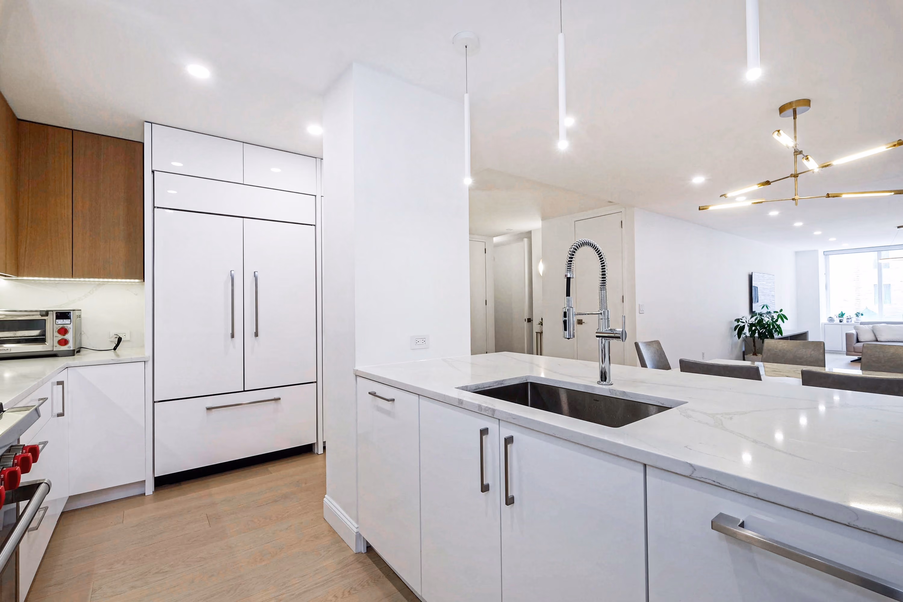 Renovated interior of a condo at The Gotham at 170 East 87th Street in Carnegie Hill, Manhattan, by Gallery KBNY (view 9)