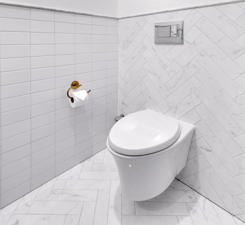 Renovated interior of a loft bathroom at 9 Murray Street in Tribeca, Manhattan, by Gallery KBNY (view 6)
