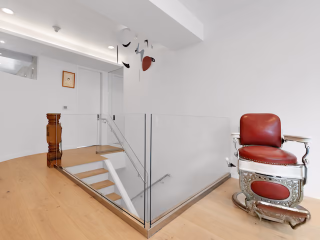 Renovated interior of a loft at 73 Worth Street in Tribeca, Manhattan, by Gallery KBNY (view 7)