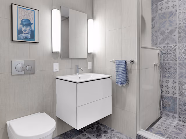 Renovated interior of a loft at 73 Worth Street in Tribeca, Manhattan, by Gallery KBNY (view 10)
