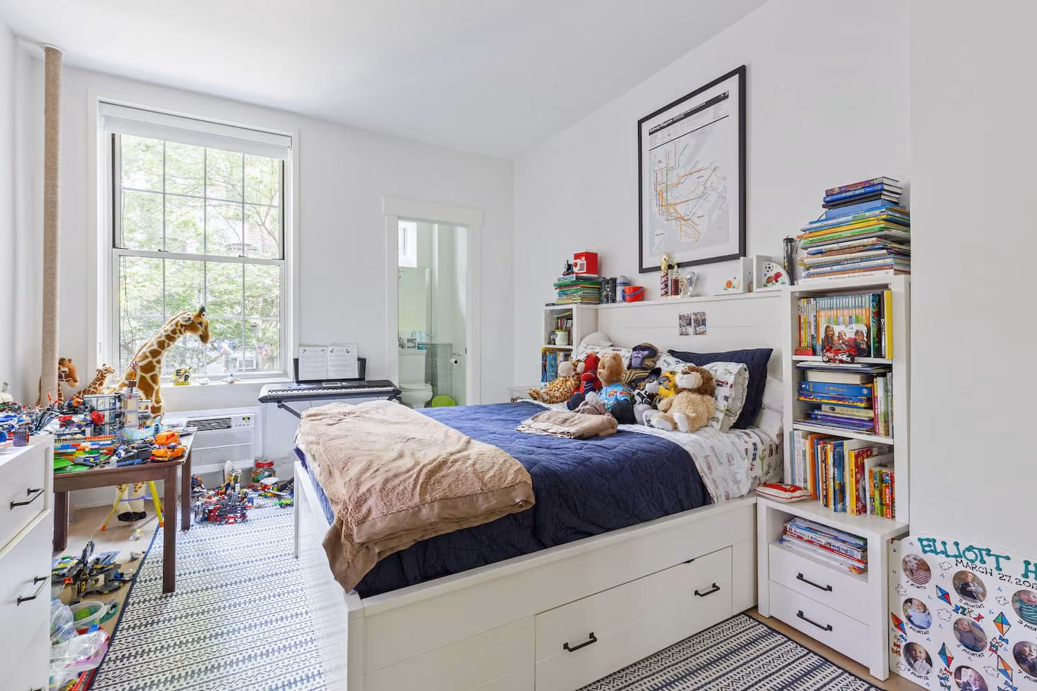 Renovated interior of a pre-war townhouse at 529 East 87th Street on the Upper East Side, Manhattan, by Gallery KBNY (view 13)