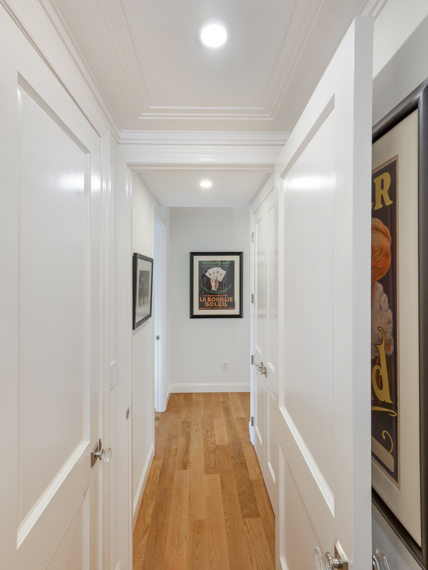 Renovated interior of a post-war condo at 8 East 83rd Street in Carnegie Hill, Manhattan, by Gallery KBNY (view 5)