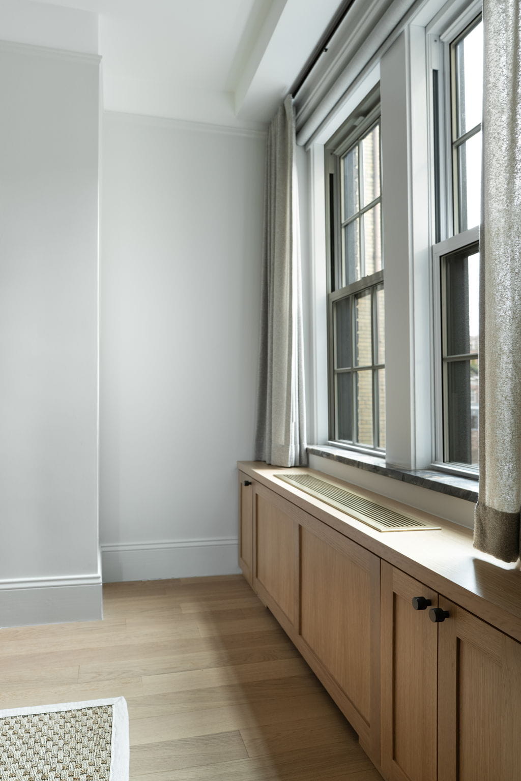Renovated interior of a pre-war co-op at The Windsor Arms at 61 West 9th Street in Greenwich Village, Manhattan, by Gallery KBNY (continued view 5)