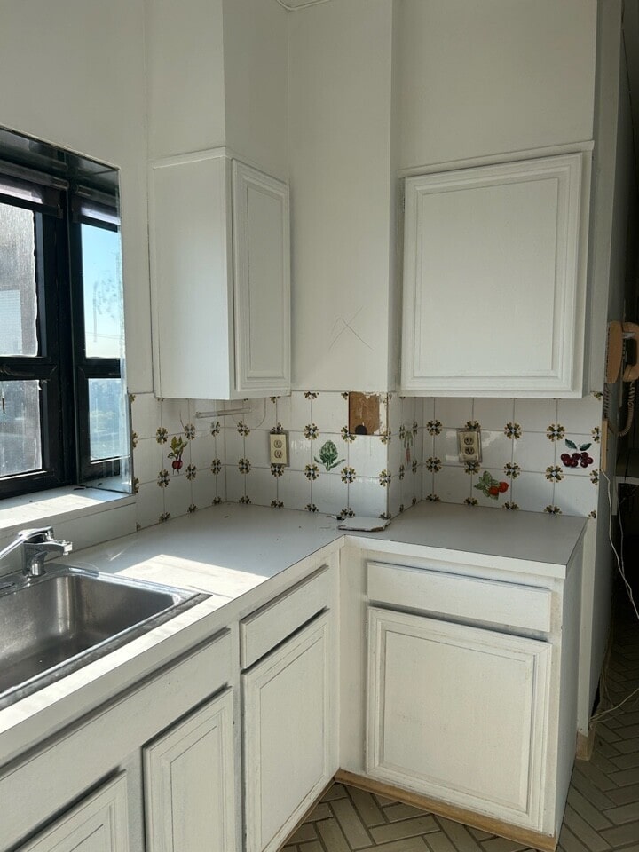 Pre-renovation or in-progress view of a post-war co-op renovation at 425 East 58th Street in Sutton Place, Manhattan, by Gallery KBNY (view 5)