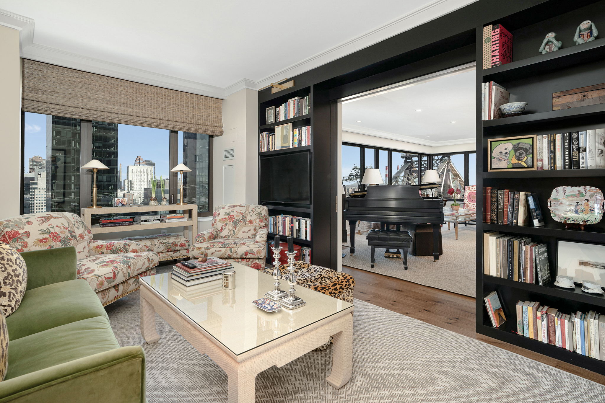 Renovated interior of a post-war co-op at 425 East 58th Street in Sutton Place, Manhattan, by Gallery KBNY (view 8)