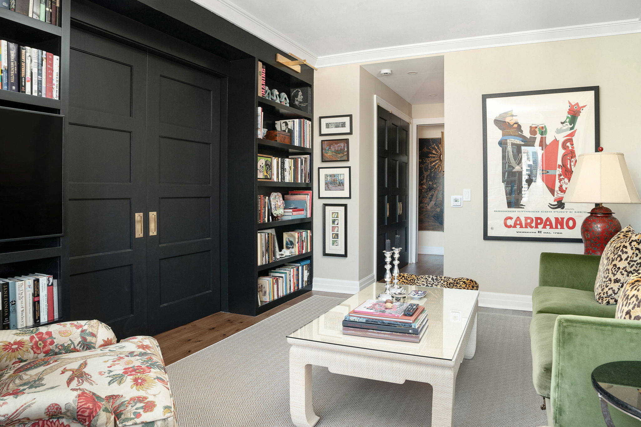 Renovated interior of a post-war co-op at 425 East 58th Street in Sutton Place, Manhattan, by Gallery KBNY (view 10)