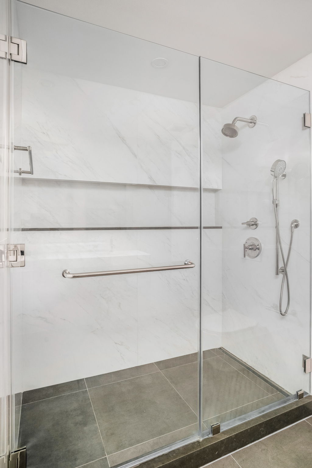 Renovated interior of a pre-war loft condo at 345 Greenwich Street in Tribeca, Manhattan, by Gallery KBNY (view 16)