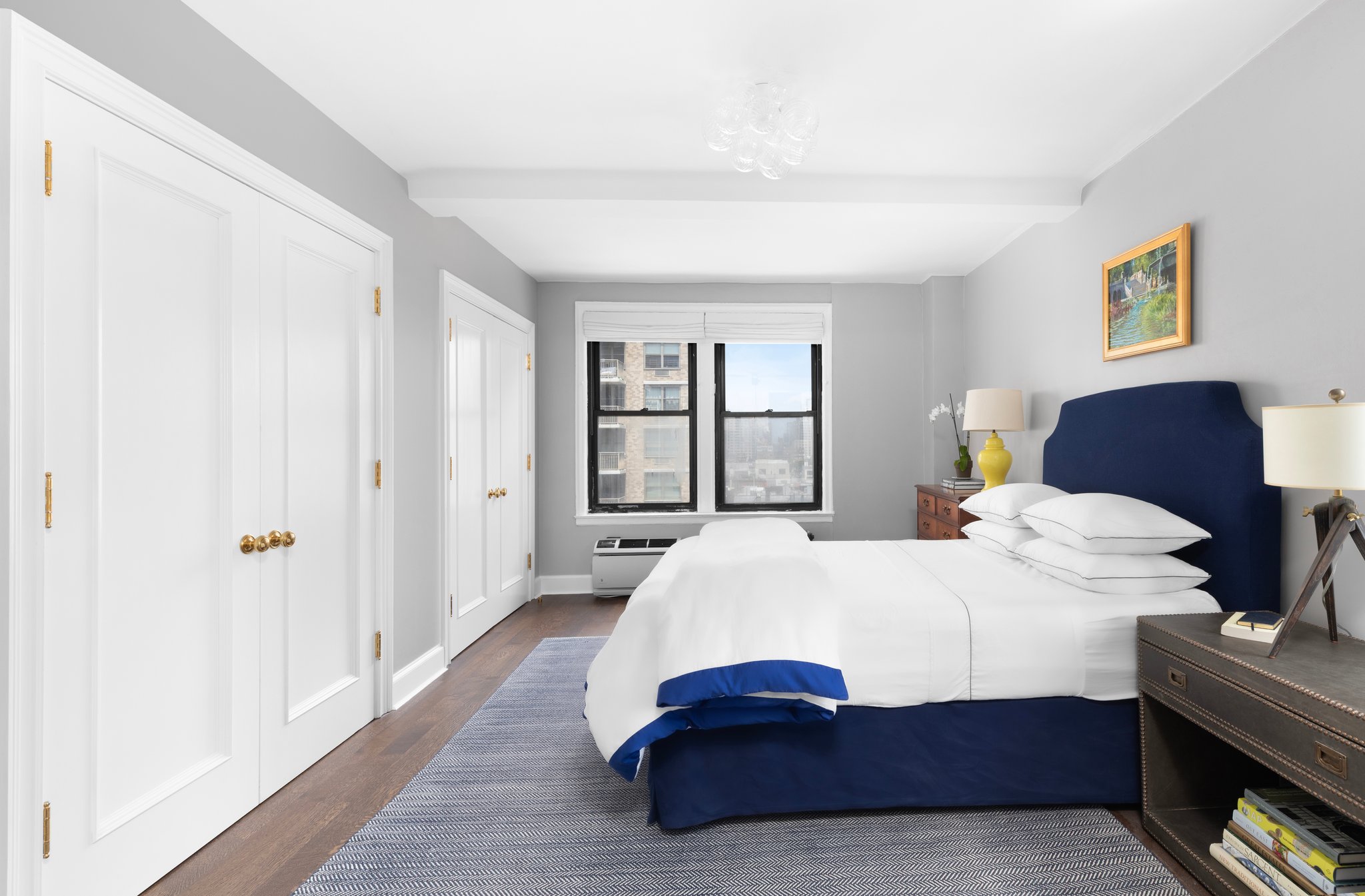 Renovated interior of a pre-war co-op at 308 East 79th Street on the Upper East Side, Manhattan, by Gallery KBNY (continued view 12)