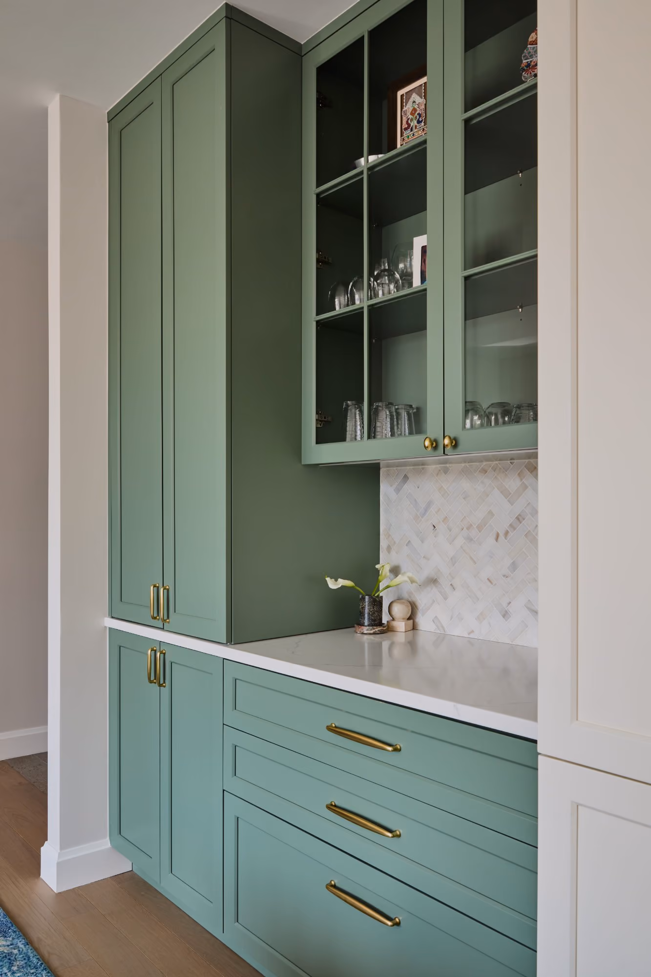 Renovated interior of a condo at 150 Columbus Avenue on the Upper West Side, Manhattan, by Gallery KBNY (view 9)