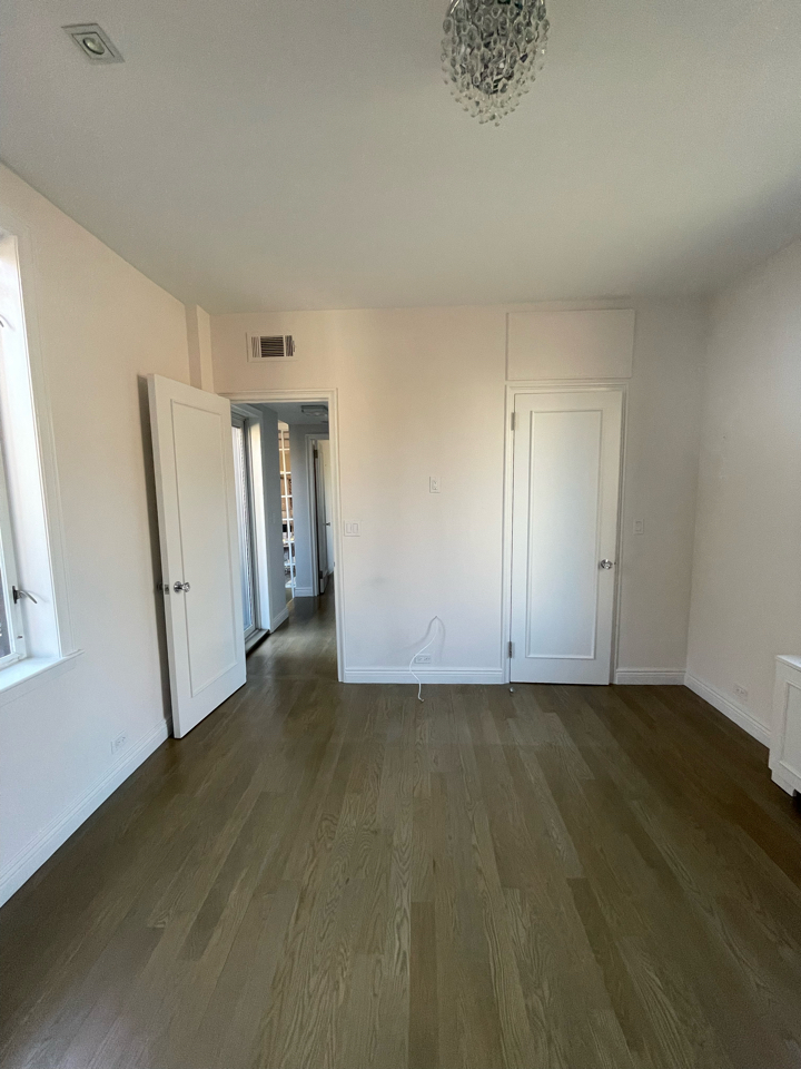 Interior before a pre-war condo renovation at 59 West 71st Street on the Upper West Side, Manhattan, by Gallery KBNY (view 3)