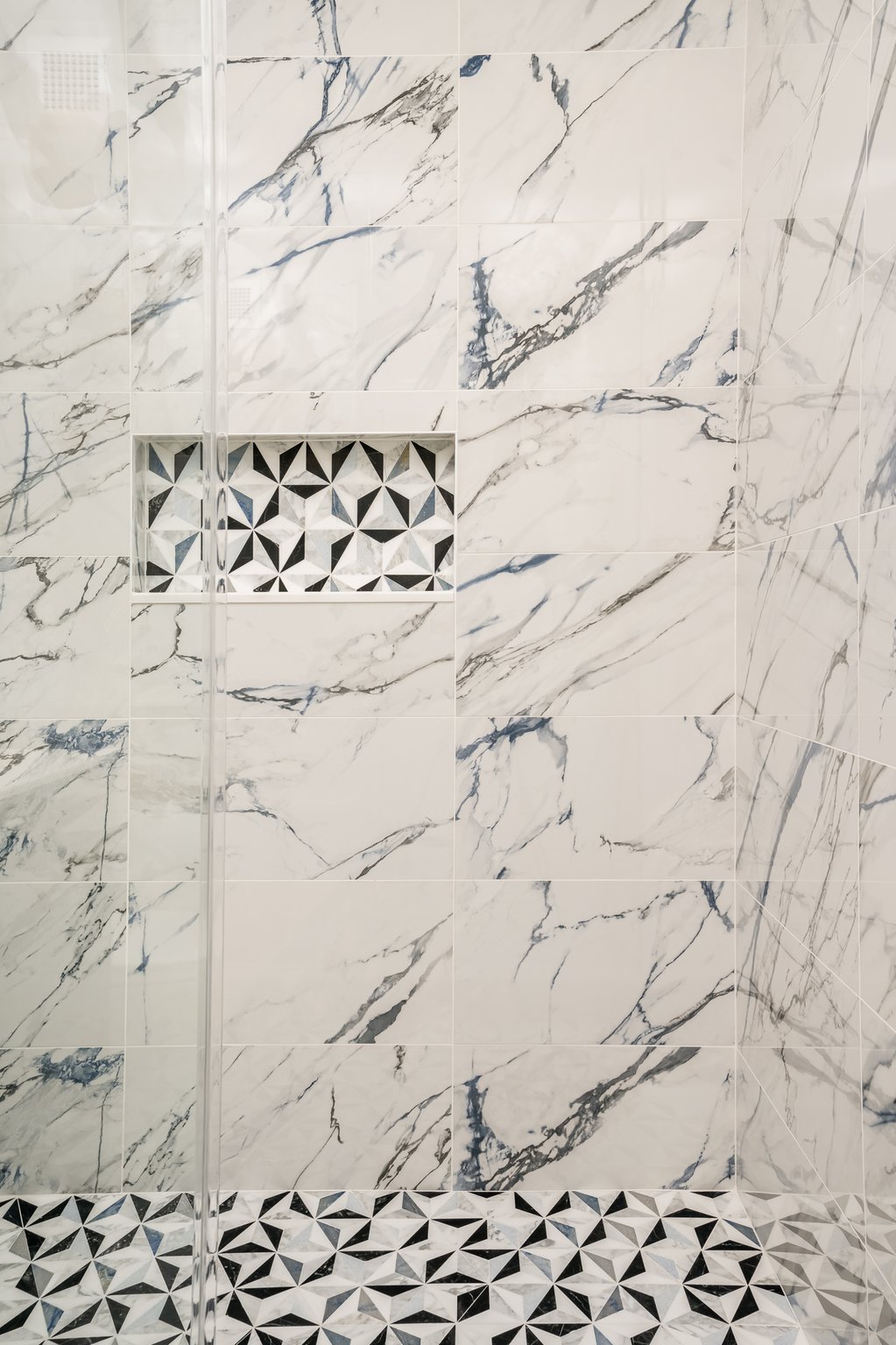 Renovated interior of a luxury condo at 220 Riverside Boulevard on the Upper West Side, Manhattan, by Gallery KBNY (view 19)