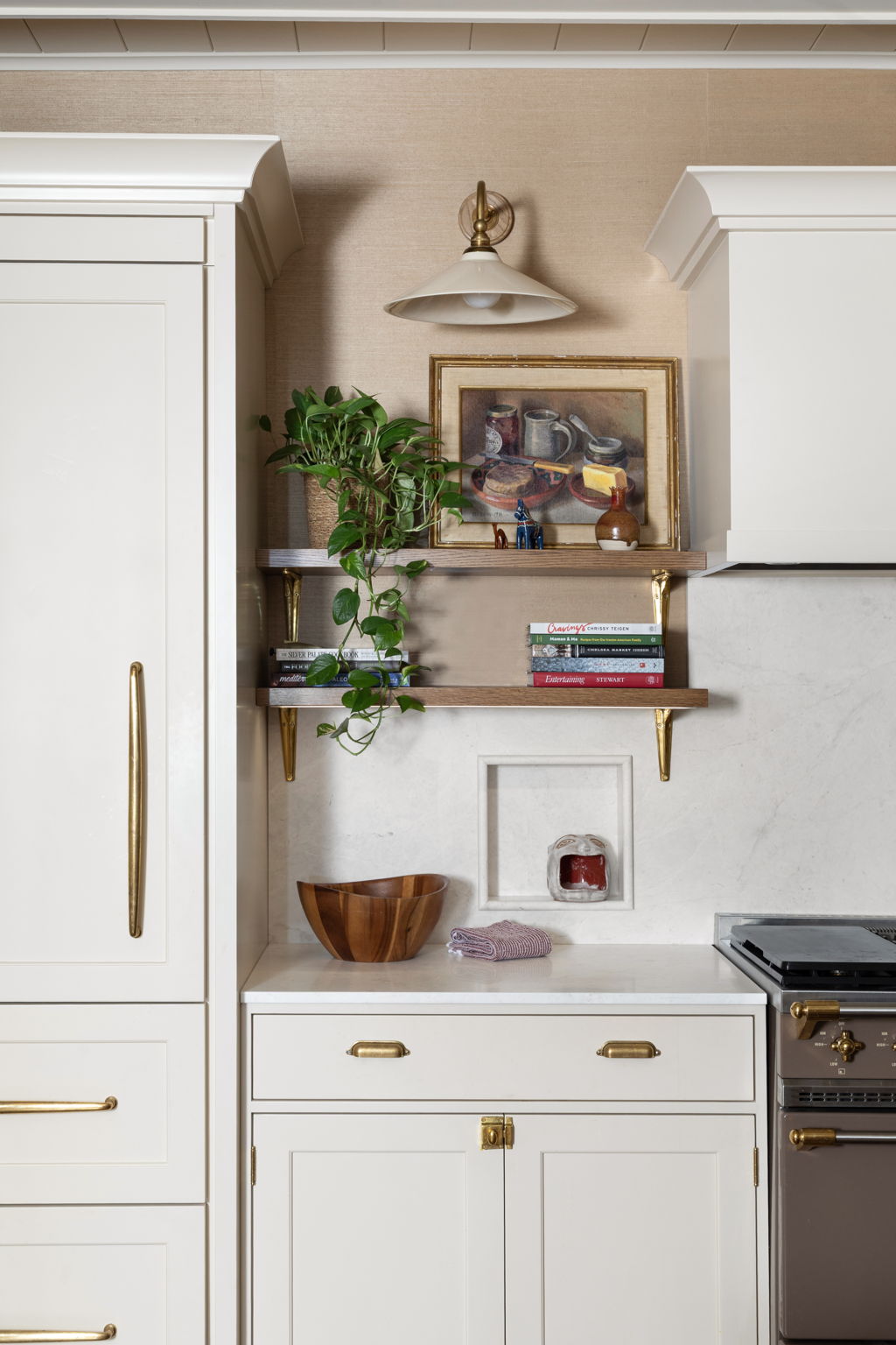Renovated interior of a pre-war condo at 17 Cornelia Street in the West Village, Manhattan, by Gallery KBNY (view 16)