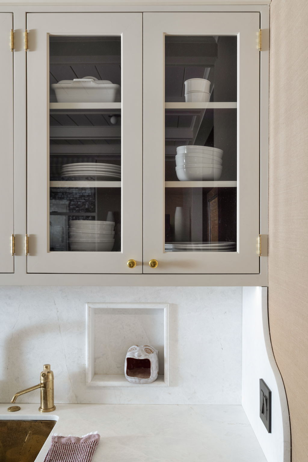 Renovated interior of a pre-war condo at 17 Cornelia Street in the West Village, Manhattan, by Gallery KBNY (view 19)