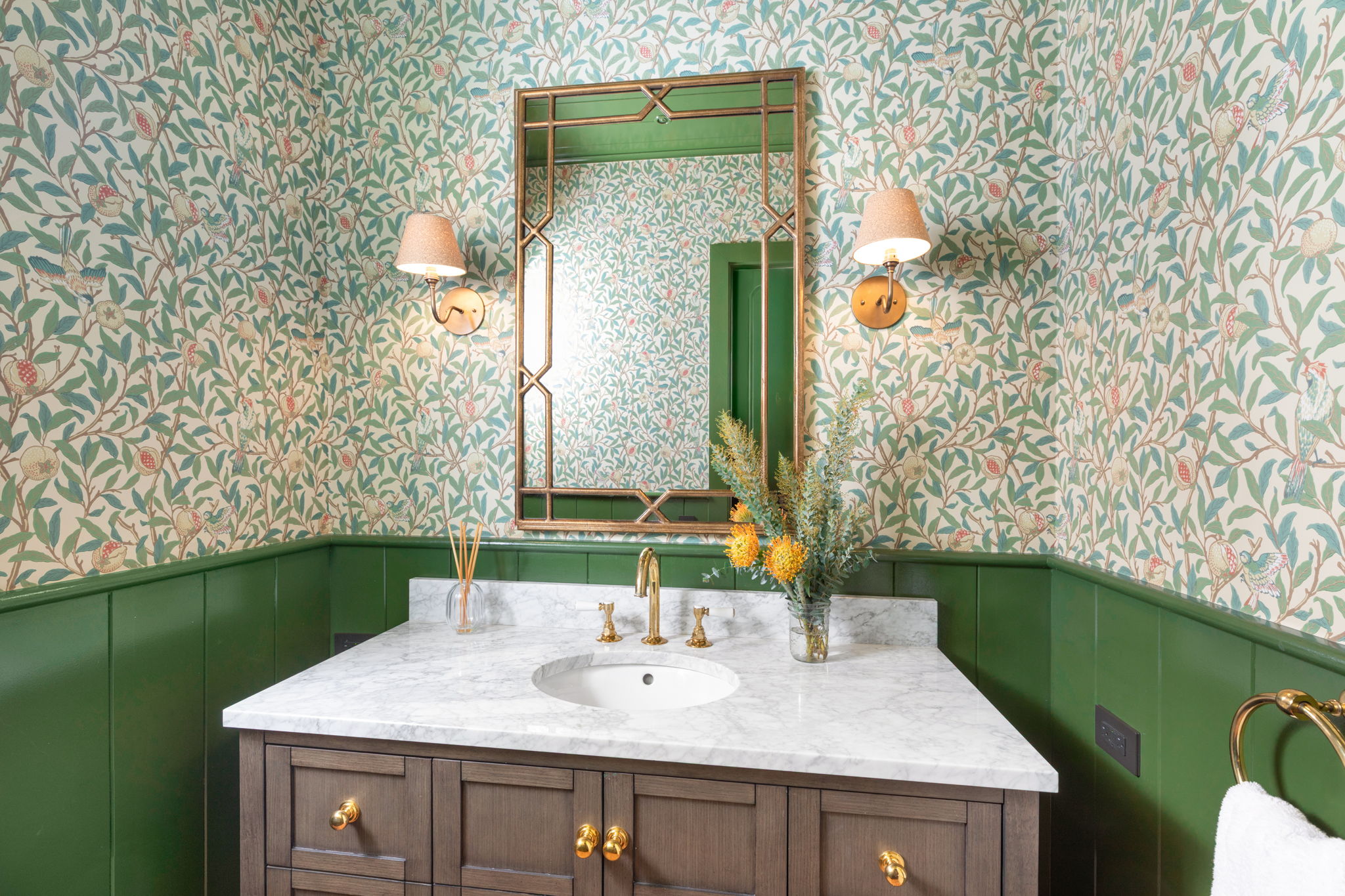 Renovated interior of a pre-war condo at 17 Cornelia Street in the West Village, Manhattan, by Gallery KBNY (continued view 14)