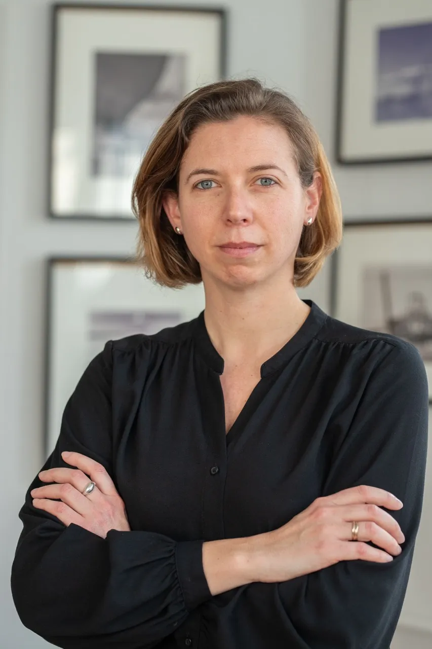 Emmanuelle Descot