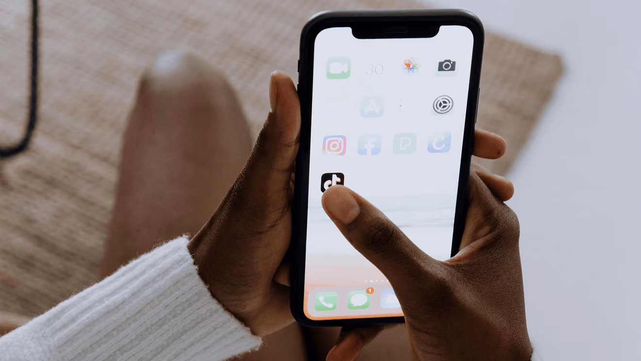 Is Social Search the New SEO? How TikTok and Reddit Are Changing Discovery