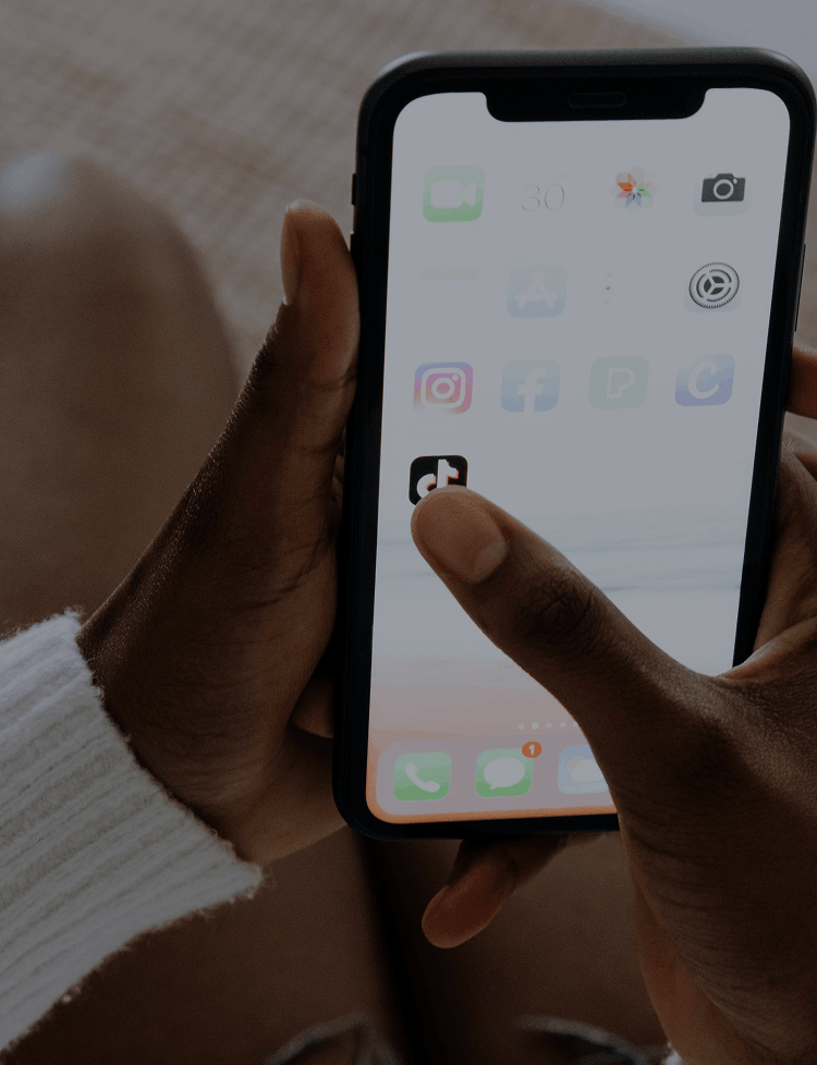 Is Social Search the New SEO? How TikTok and Reddit Are Changing Discovery