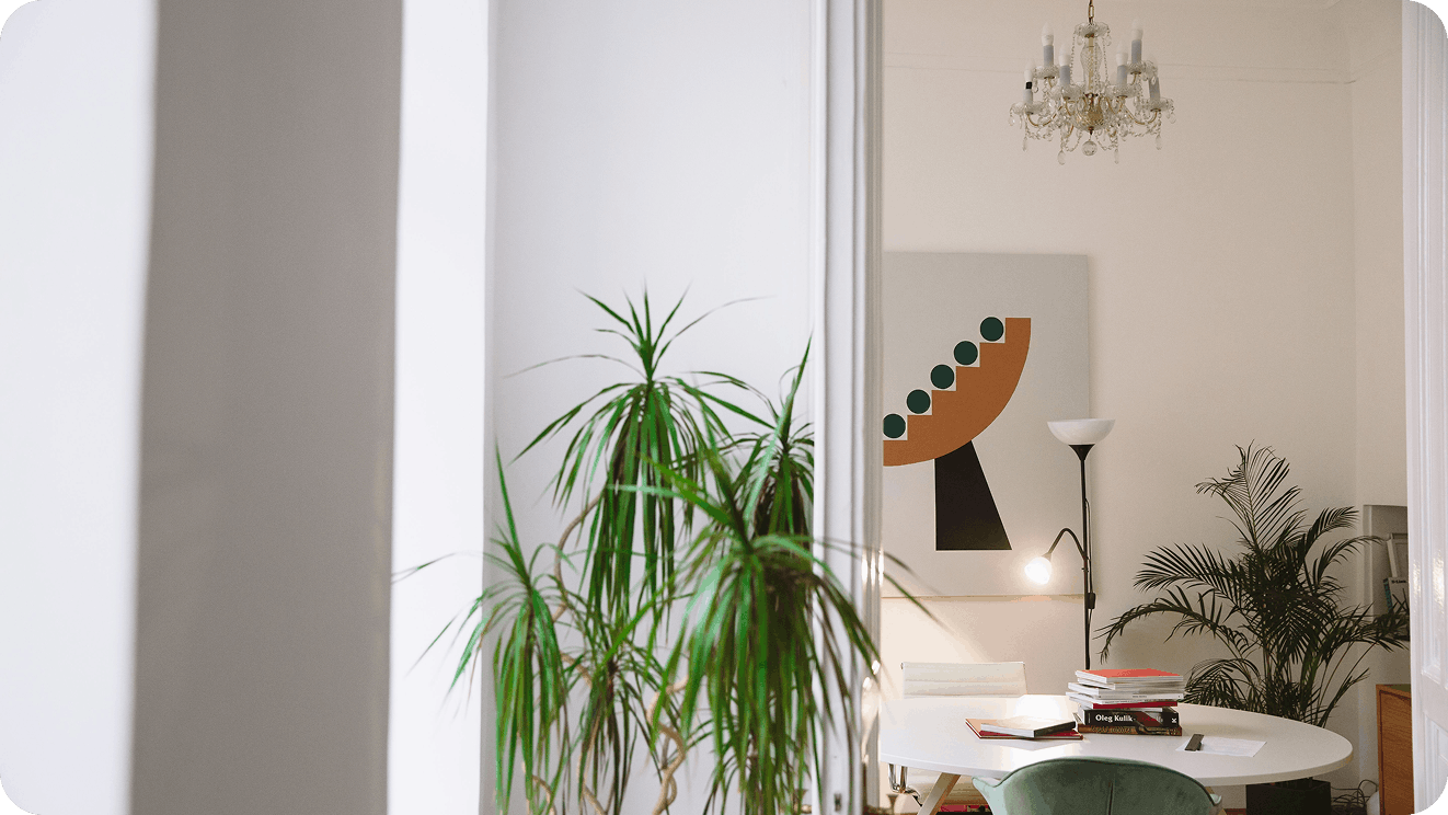 Founder-Led Brands, Agency-Led PR: Getting the Mix Right