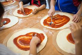 Kids pizza making parties near me