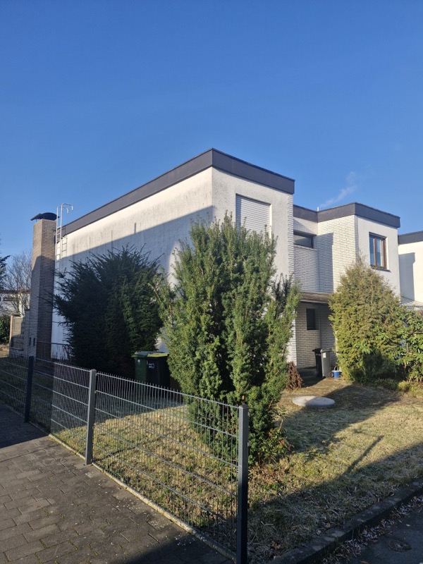 Charmantes Reiheneckhaus mit großem Potenzial in ruhiger Lage