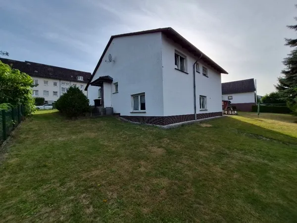 Viel Platz, viele Möglichkeiten – Einfamilienhaus mit 2 Wohneinheiten auf 998 m² Grundstück