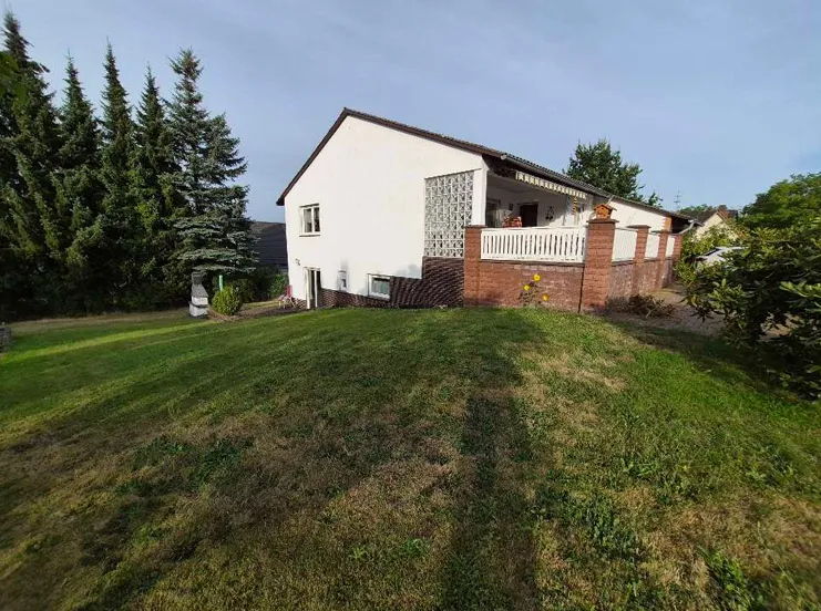 Viel Platz, viele Möglichkeiten – Einfamilienhaus mit 2 Wohneinheiten auf 998 m² Grundstück