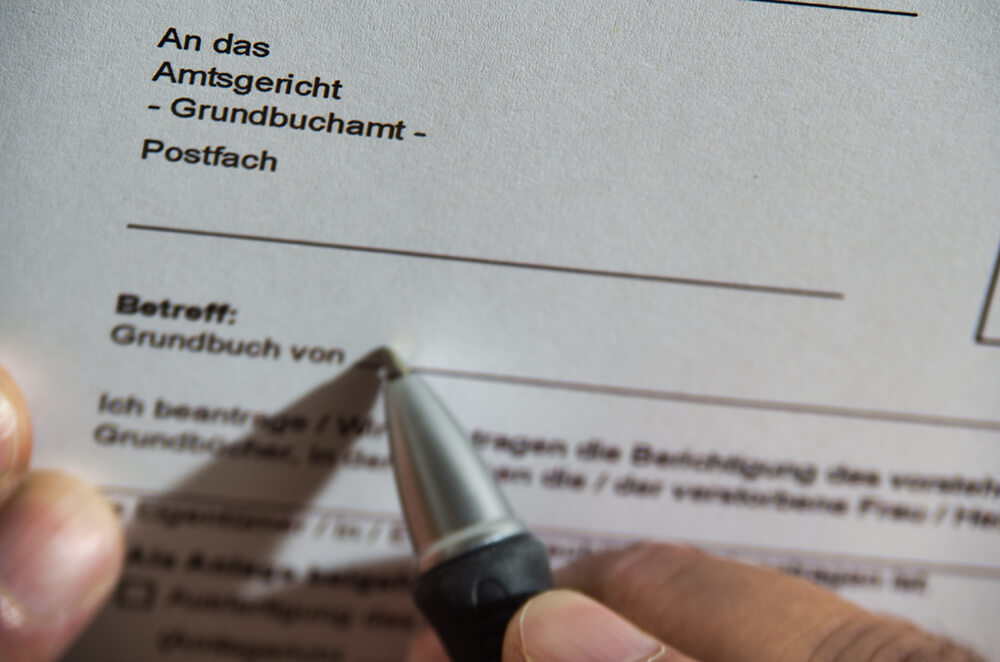 deinimmokäufer - Was muss ich beim Thema Grundbuchauszug beachten?