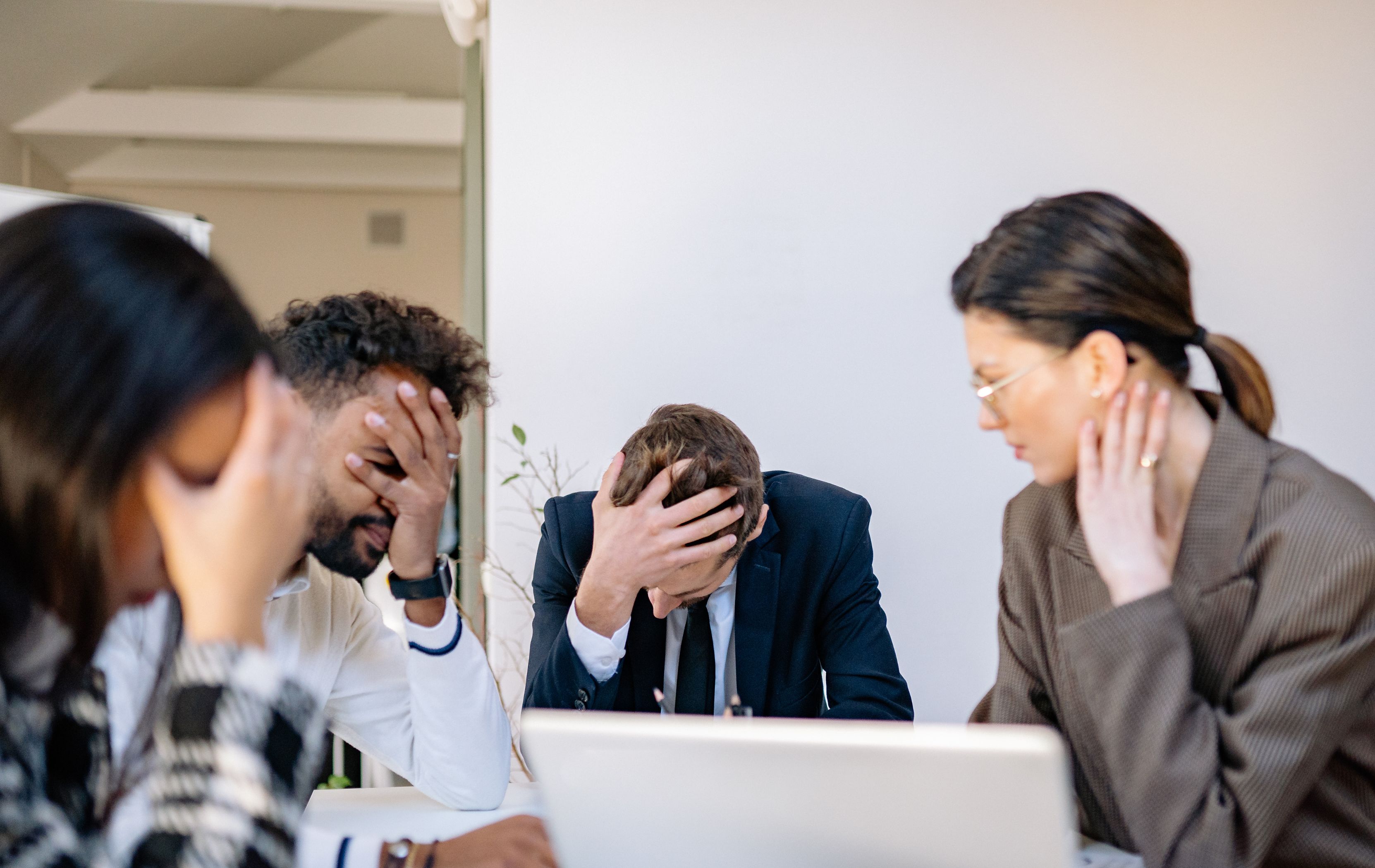 Image article happiness manager