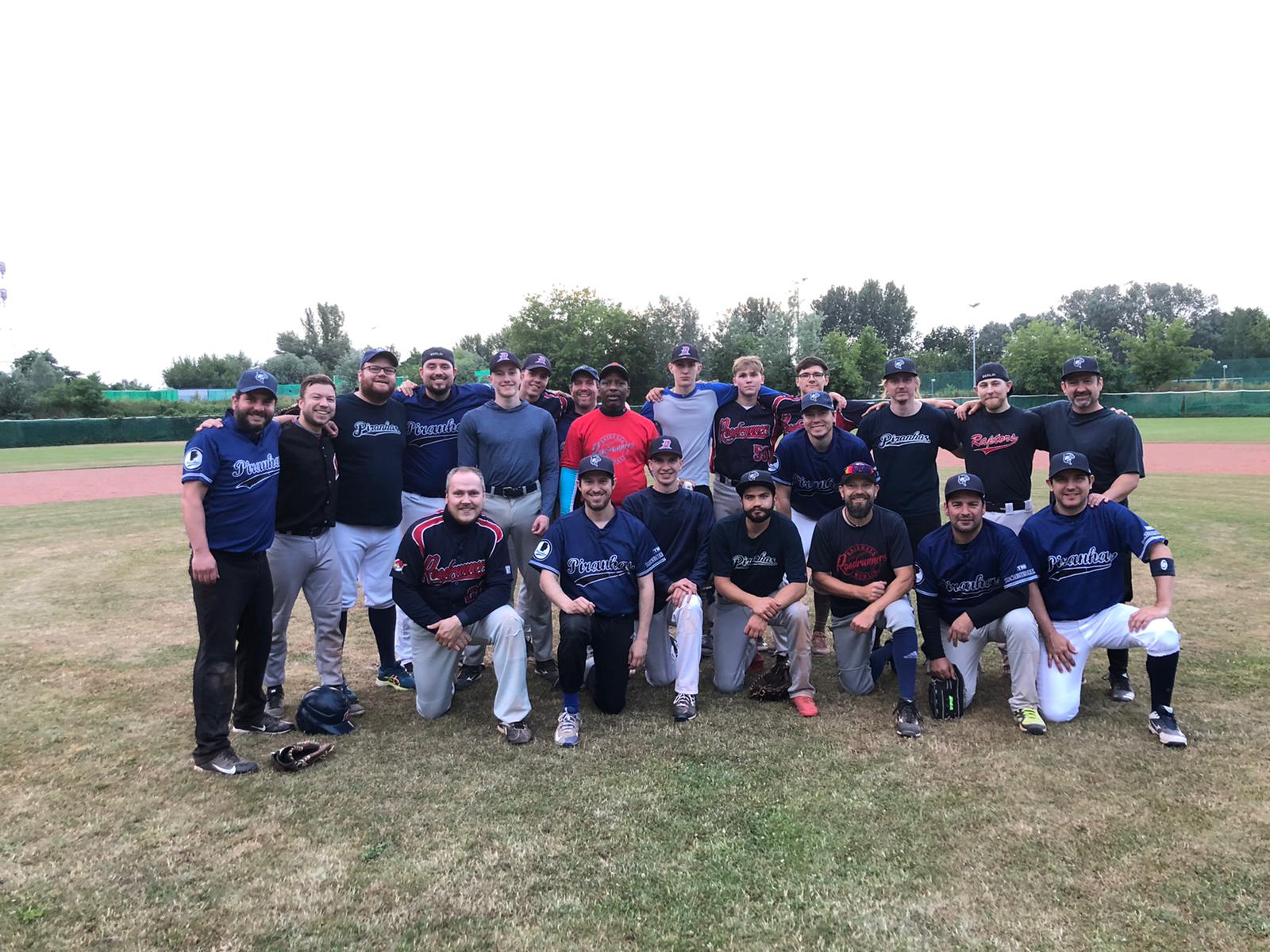 Freundschaftsspiel Piranhas gegen Roadrunners