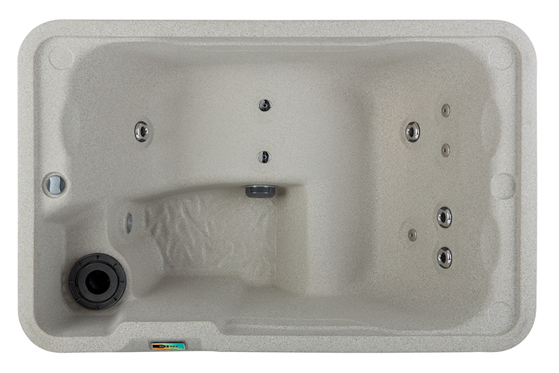 Fantasy spa jacuzzi met stoom en bubbels voor ontspanning