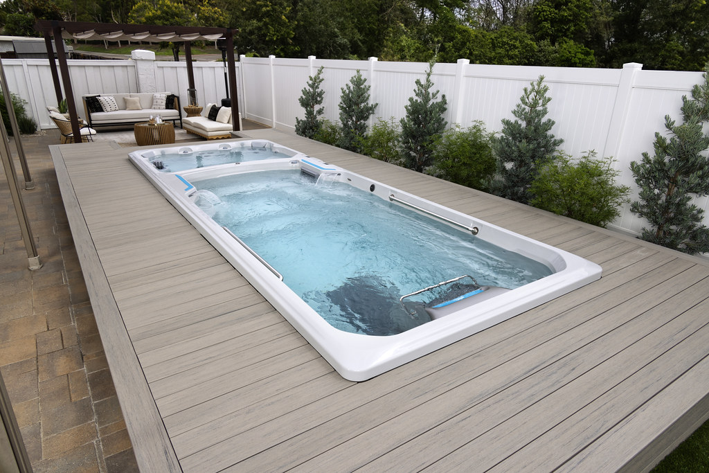 Endless Pools E2000 | Dual Temp Zwemspa | Relax Outdoor