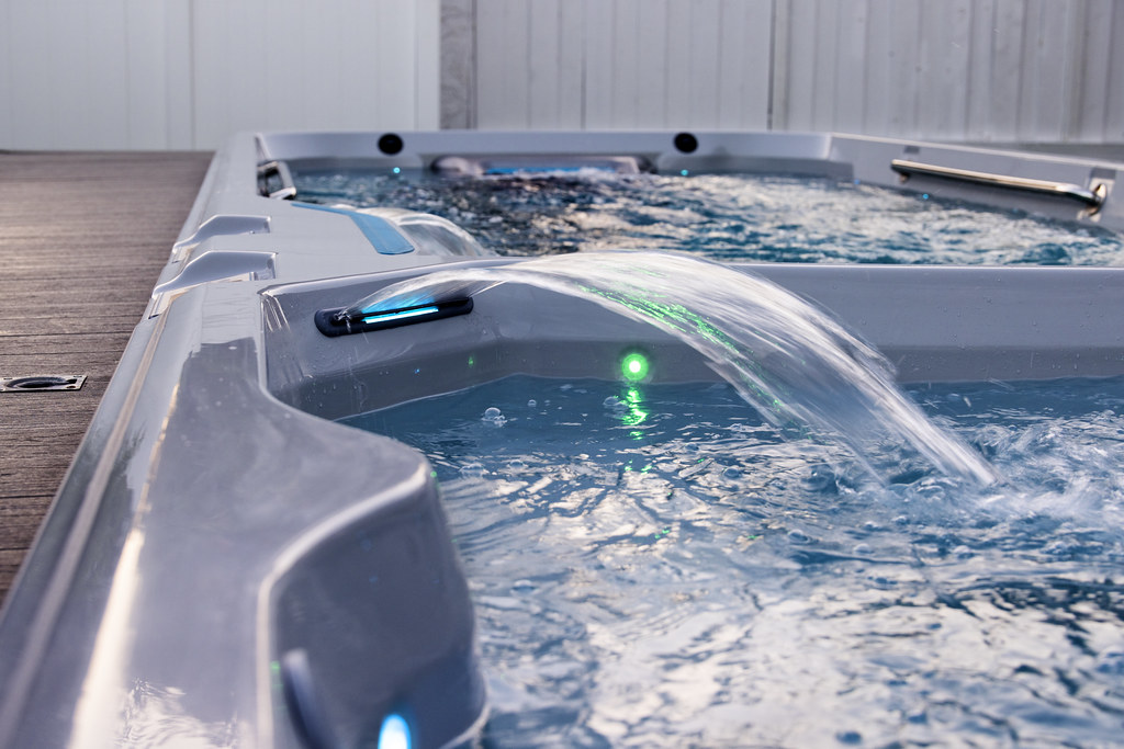 Endless Pools E2000 | Dual Temp Zwemspa | Relax Outdoor