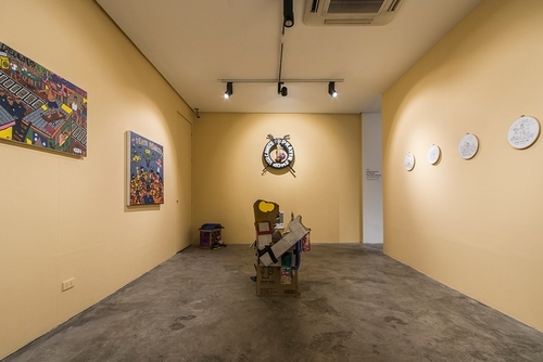 Holiday School of Art Presents: Urban Decay Planning by John Jayvee del Rosario, curated by Teacher Vivian Cruz © MO_Space