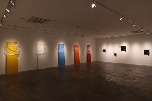 Throw Hide & Twist by Joebau © MO_Space