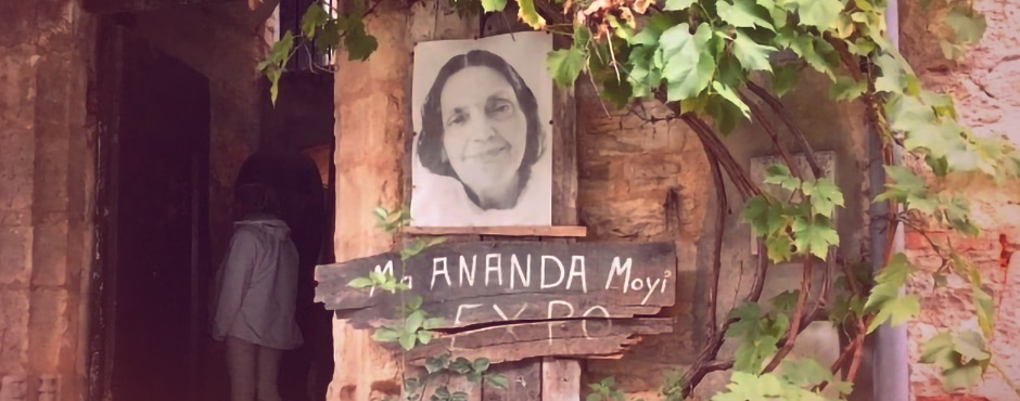 Cordes-sur-ciel, exposition sur Mâ Ânandamayî